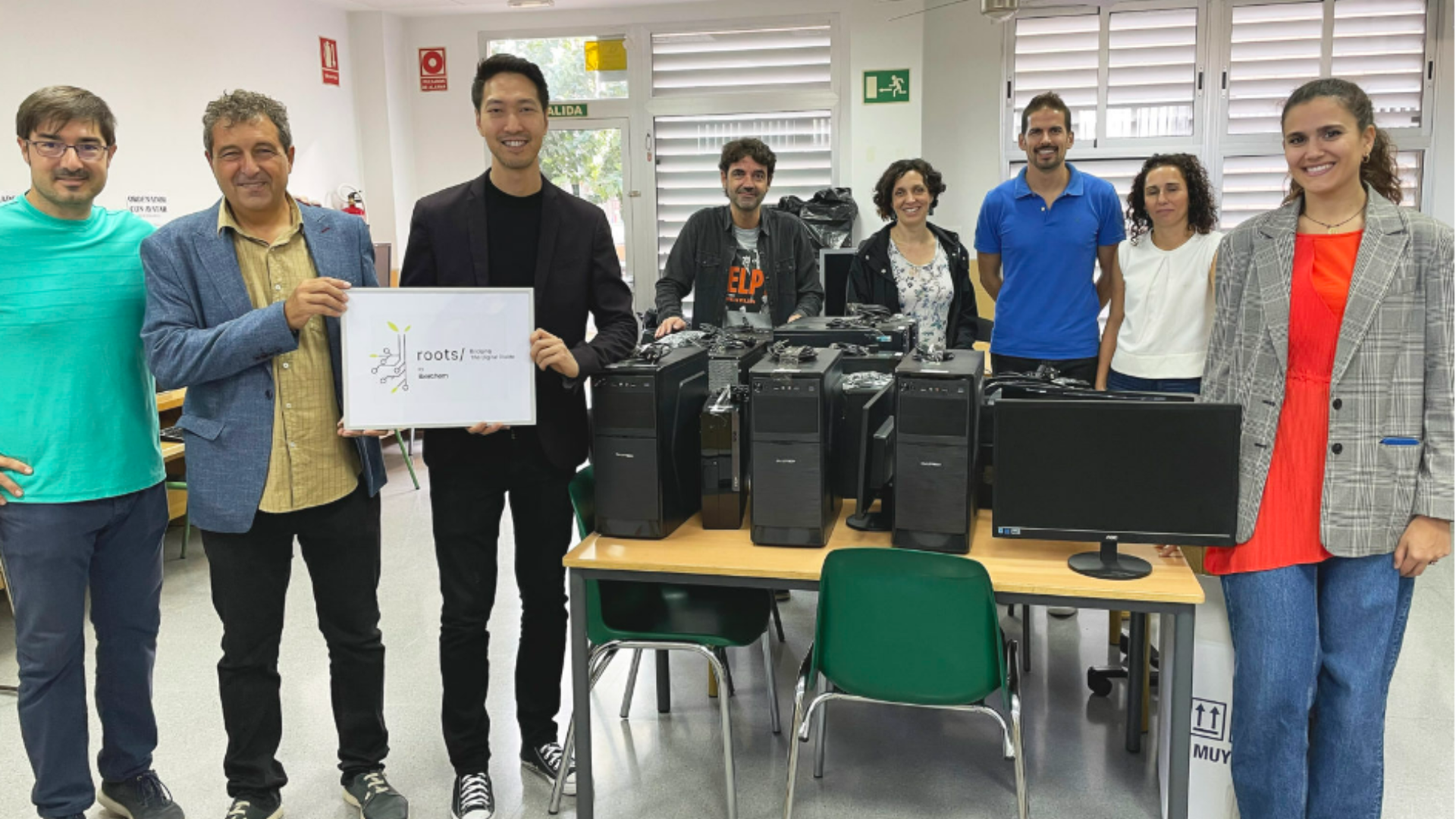 Iberchem oficializa las donaciones de su programa ROOTS 