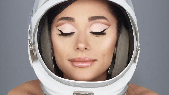 Imagen promocional de R.E.M Beauty Imagen promocional de R.E.M Beauty