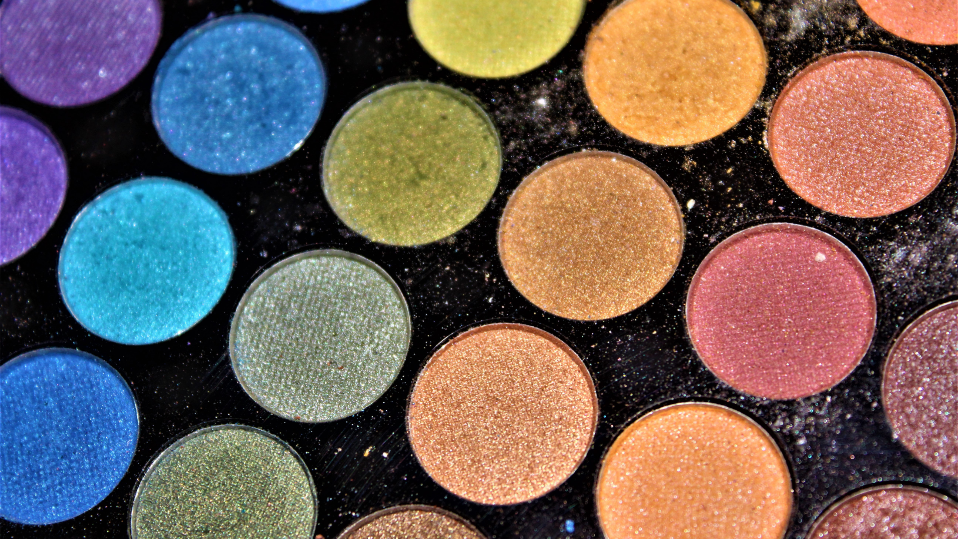 'Dopamine Beauty'. The colours can change your mood 