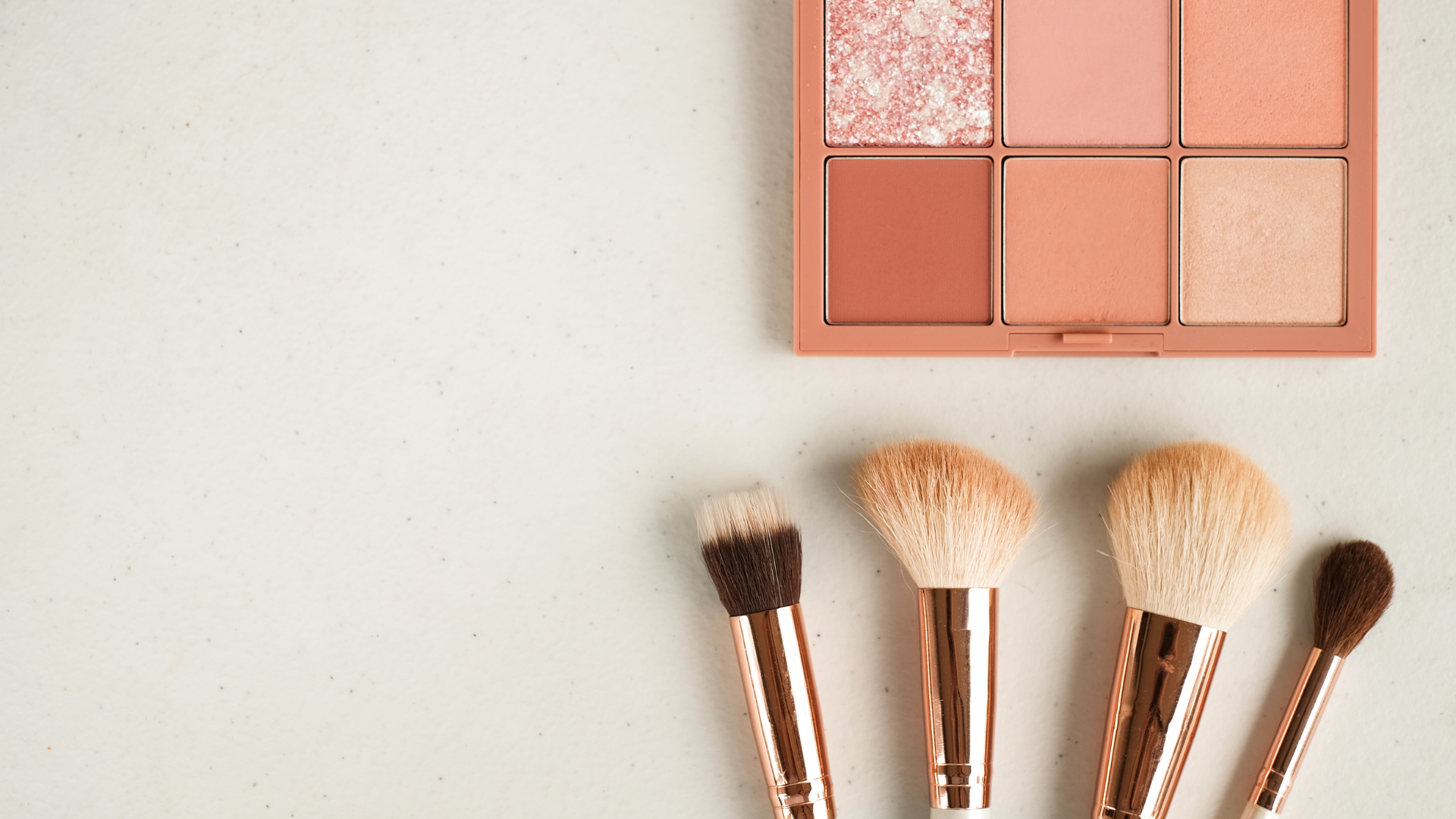 Marcas nativas digitales de maquillaje