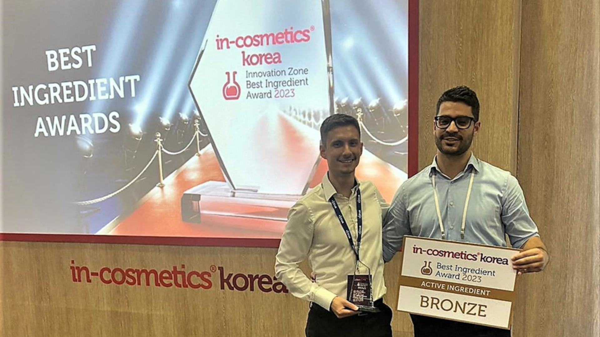 Sales team of Vytrus Biotech in in-cosmetics Korea