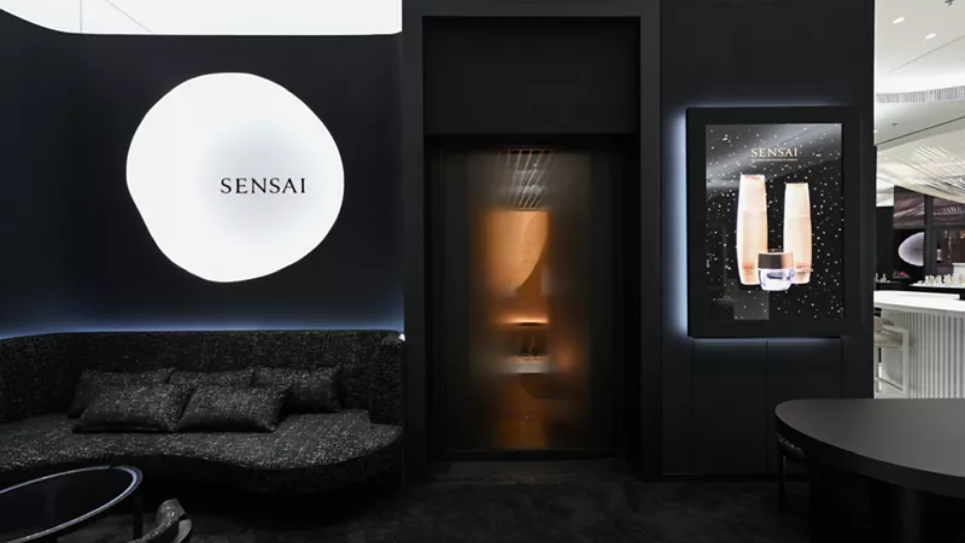 Nueva flagship store de Sensai por Kao Corporation